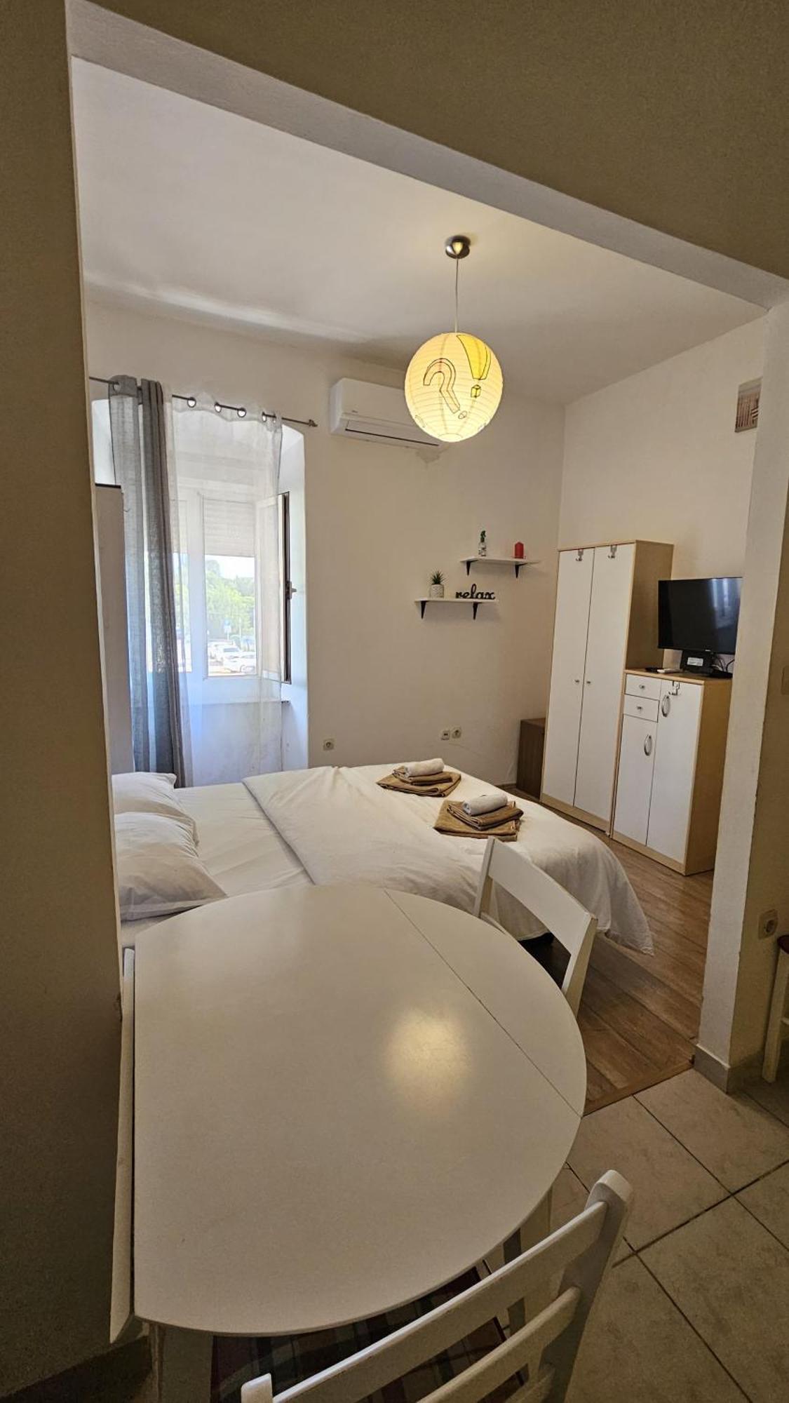 Studio Apartment Kiki For 2, Near Old Town & Beach, Free Wifi Задар Екстер'єр фото